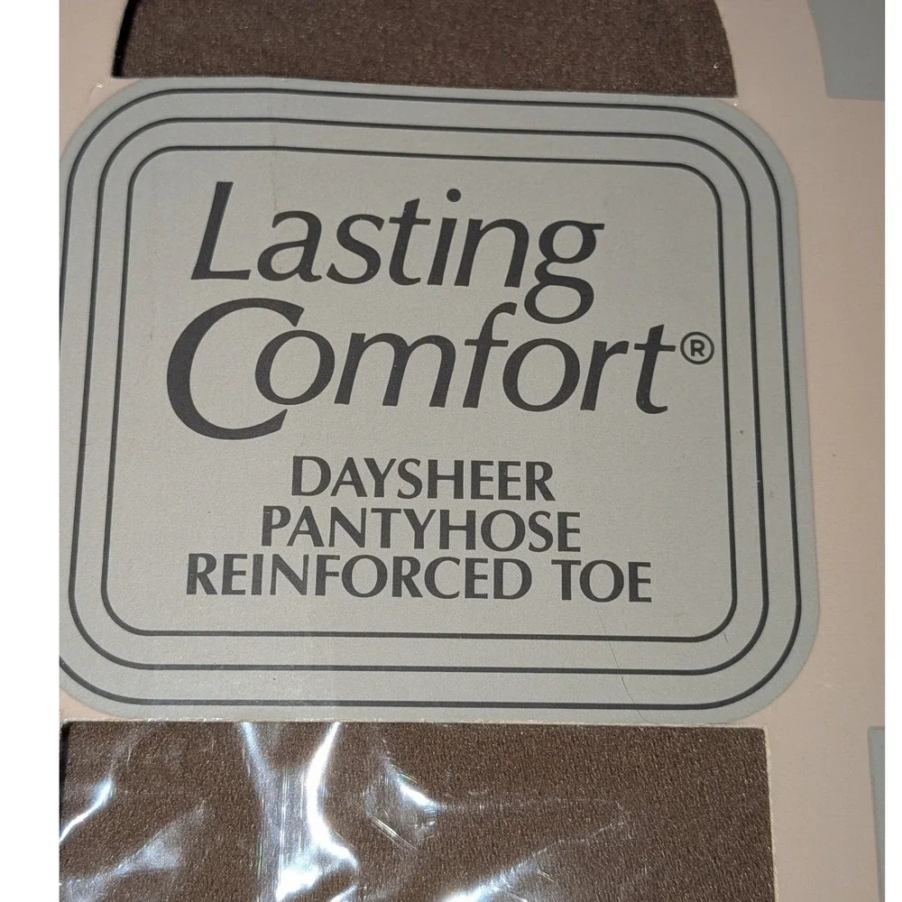 Lasting Comfort Daysheer Pantyhose Beige Size E Reinforced Toe Vintage Made USA